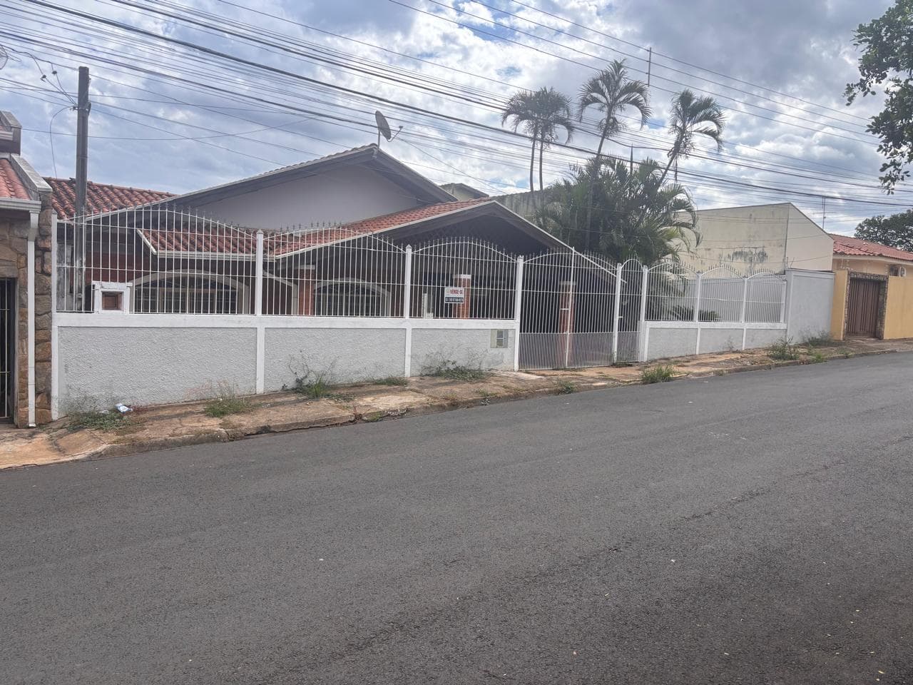 Foto 1 de 36: Casa em leilão em Hortolândia - SP — CASA COM 492m² A.T. e 216,20 de A.C. EM HORTOLÂNDIA/SP