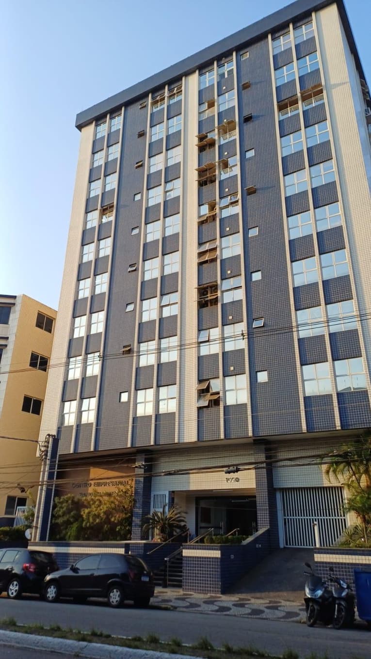 Foto 9 de 16: Comercial em leilão em Santos - SP, bairro Embaré — Sala Corporativa 116m² 1 vaga | Ed. Bandeirantes | Santos/SP | Av. Pedro Lessa: Amplo Espaço e Localização Estratégica no Embaré!