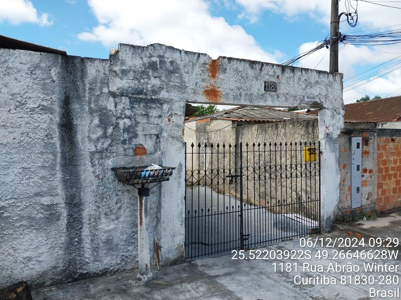 Terreno em leilão em Curitiba - PR, bairro Xaxim — Terreno 440,00m², contendo benfeitoria residencial com área de 266,00m², Xaxim, Curitiba/PR