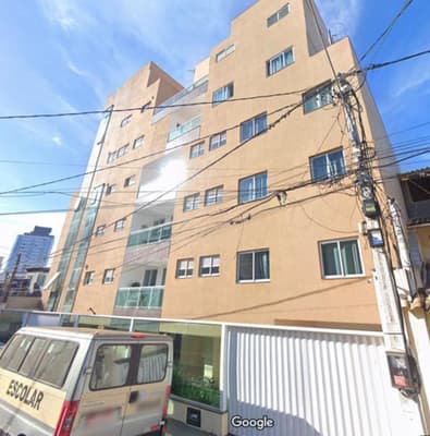 Apartamento em leilão em Macaé - RJ, bairro Cajueiros — Ocupado, MACAÉ / RJ