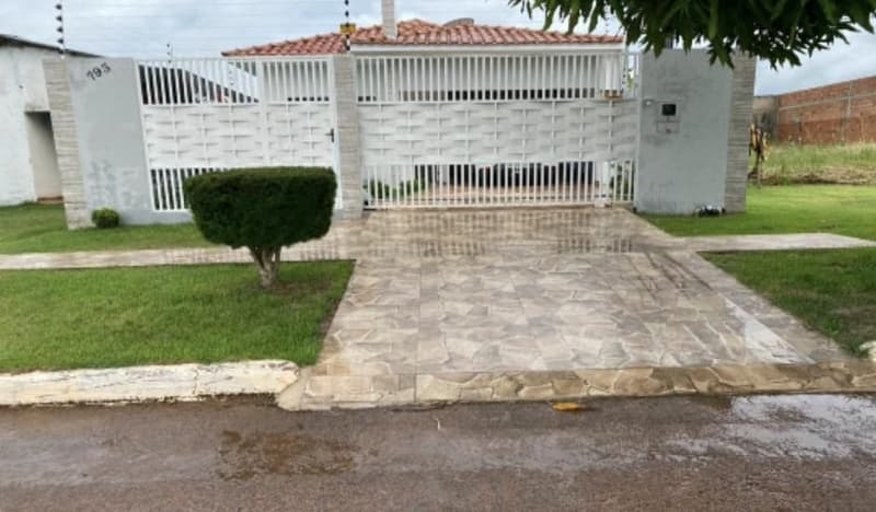 Casa em leilão em Campo Verde - MT, bairro Jardim Belvedere — Casa de 156m² com Terreno de 225m² e 1 Vaga - Jardim Belvedere, Campo Verde/MT | Entrada de 30% e Saldo em até 240x pelo Banco Inter