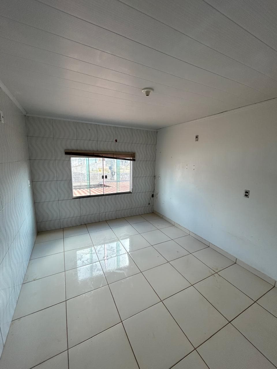 Foto 15 de 19: Comercial em leilão em Anápolis - GO, bairro Parque Brasília Ii Etapa — EDIFICAÇÃO RESIDENCIAL COMERCIAL EM 02 PAVIMENTOS | A.T. 300 M² E A.C 390,21M² | PARQUE BRASÍLIA II ETAPA | ANÁPOLIS/GO