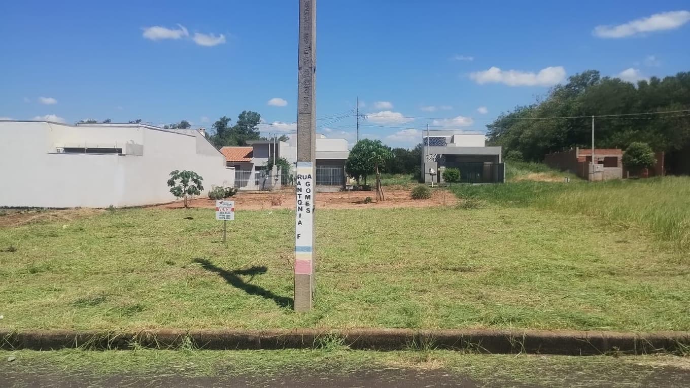 Terreno em leilão em Umuarama - PR — Terreno com área total de 133,50 m², em Umuarama/PR