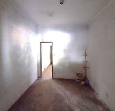 Foto 3 de 7: Casa em leilão em Ribeirão Preto - SP, bairro Ipiranga — Imóvel residencial com A.T. 126m², A.C. 116,91m², 2 dorms, B. Ipiranga, Ribeirão Preto/SP