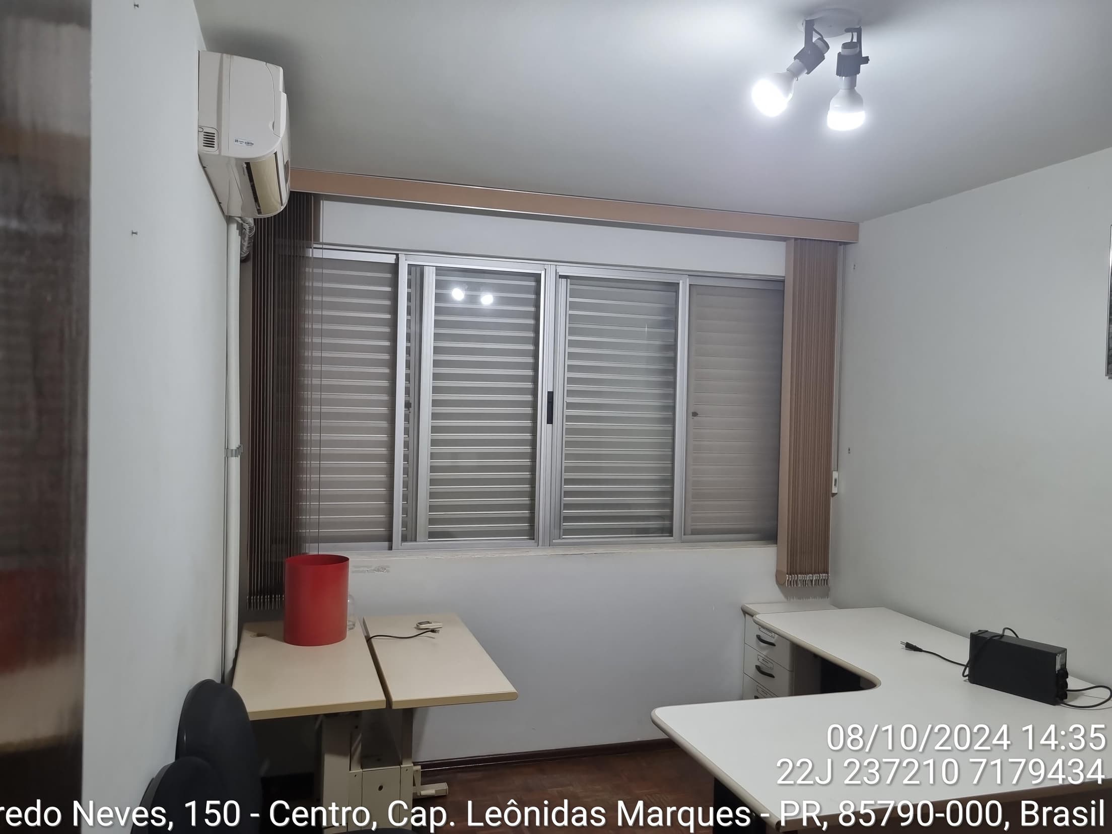Foto 5 de 8: Casa em leilão em Capitão Leônidas Marques - PR — Casa 152m² Desocupada no Bairro Centro em Capitão Leonidas Marques/PR