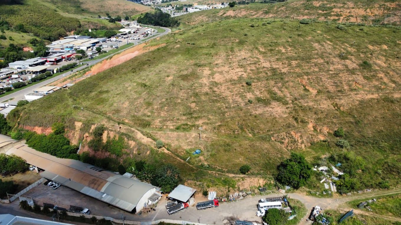Foto 60 de 61: Terreno em leilão em Muriaé - MG, bairro Sofocó — IMÓVEL URBANO COM ÁREA TOTAL DE 48.206,32 m2- Em MURIAÉ/MG