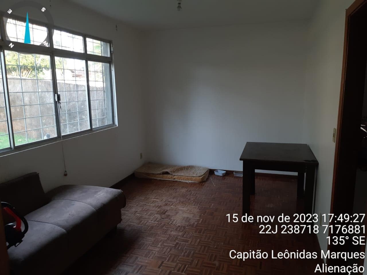 Foto 5 de 13: Casa em leilão em Capitão Leônidas Marques - PR — Casa 152m² Ocupada no Bairro Centro em Capitão Leonidas Marques/PR