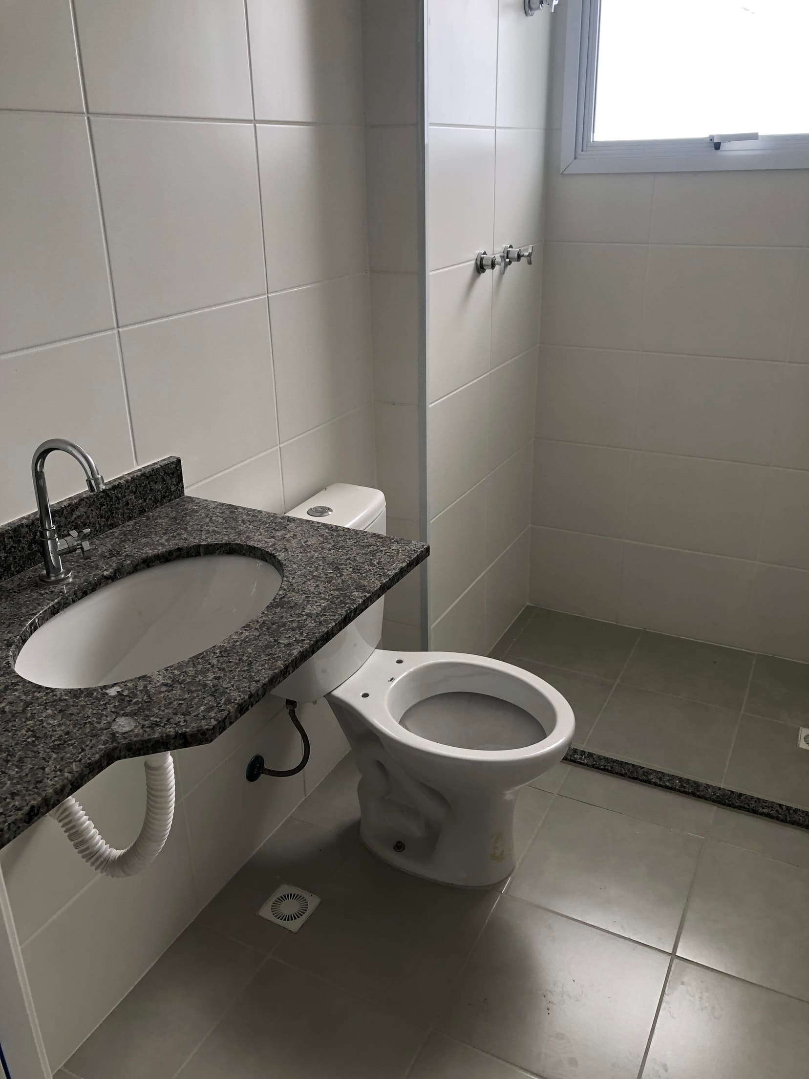 Foto 17 de 32: Apartamento em leilão em Taubaté - SP, bairro Vila Costa — Apto 94m² | Vila Costa (Taubaté) | 2 Vagas | DESOCUPADO: Excelente Localização Próximo ao Taubaté Shopping. Ideal p/ Moradia ou Renda!