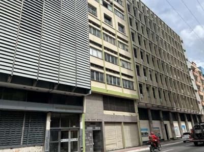 Terreno em leilão em Vitória - ES — Sala coml. 101, A.U. 98m², Centro, Ed. Santa Mônica