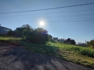 Foto 5 de 6: Terreno em leilão em Uberlândia - MG — Terreno 6.012m² Desocupado no bairro Cidade Jardim Ampliação em Uberlândia/MG - Desocupado