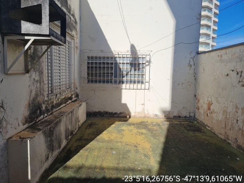 Foto 9 de 17: Casa em leilão em Indaiatuba - SP — Casa, A.T. 303 m², A.C. 204 m², Vila Sfeir