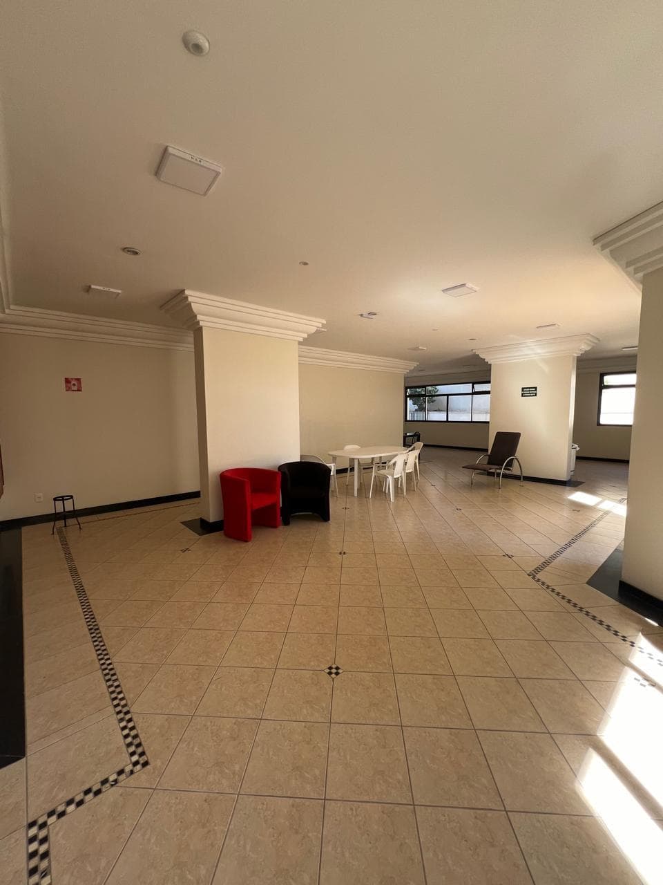 Foto 4 de 12: Apartamento em leilão em Jundiaí - SP — Apartamento n° 111 situado no Edifício Belle Ville - Jundiaí/SP