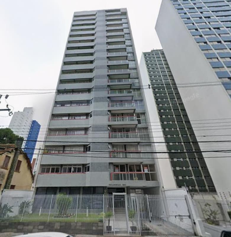 Foto 1 de 3: Apartamento em leilão em Curitiba - PR — Apartamento nº 11, no 2º pavimento ou 1º andar, do EDIFÍCIO RENASCENÇA, situado na rua Des. Motta nº 1258, Curitiba/PR