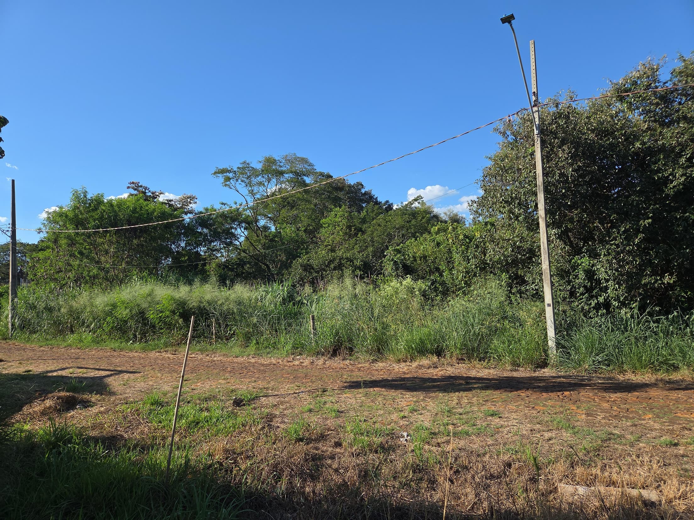 Foto 3 de 3: Terreno em leilão em Nova Prata Do Iguaçu - PR, bairro São Cristóvão — LOTE URBANO Nº 02 DA QUADRA 06 DA RUA ANDORINHAS, Nº 58, BAIRRO SÃO CRISTÓVÃO LOCALIZADO EM NOVA PRATA DO IGUAÇU/PR - ÁREA DE 1.438,13M²