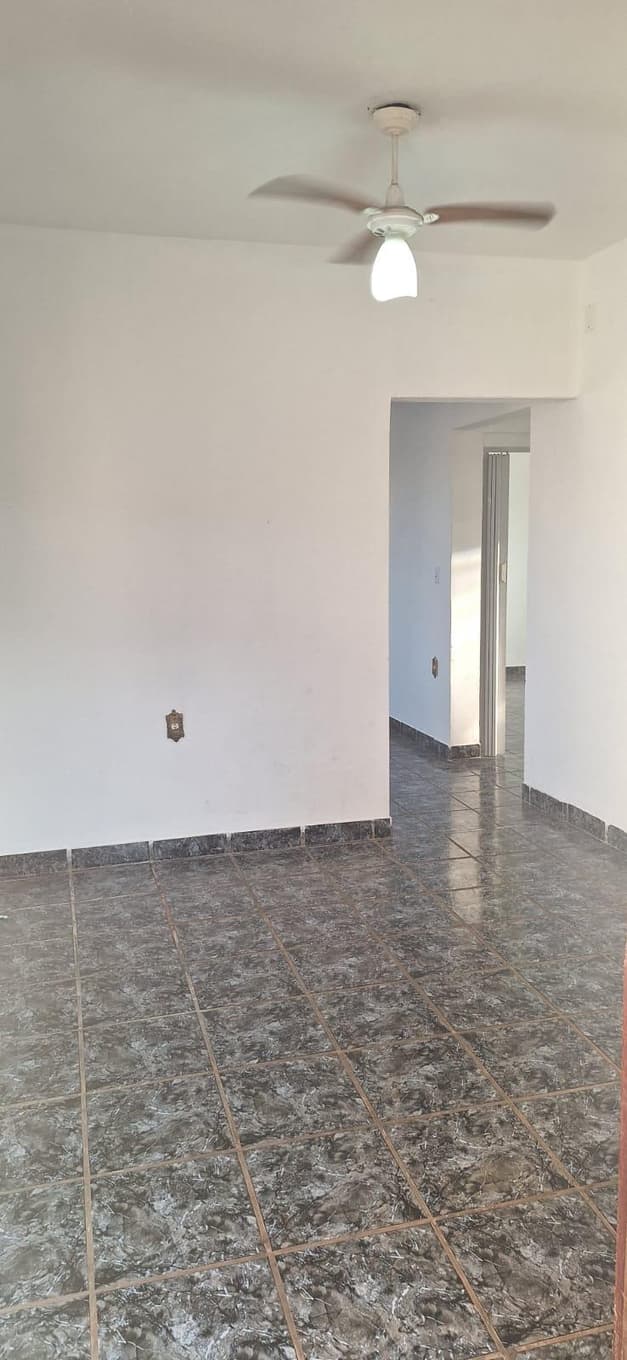 Foto 11 de 13: Terreno em leilão em Araraquara - SP — Imóvel Urbano com 57 m² de área construída e 368 m² de terreno