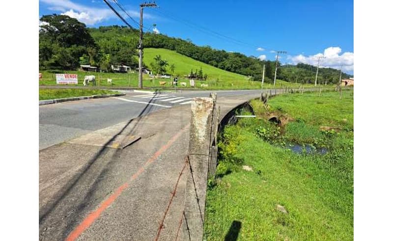 Foto 45 de 64: Terreno em leilão em Blumenau - SC — Um imóvel com área total de 102.114,74m² em Blumenau/SC