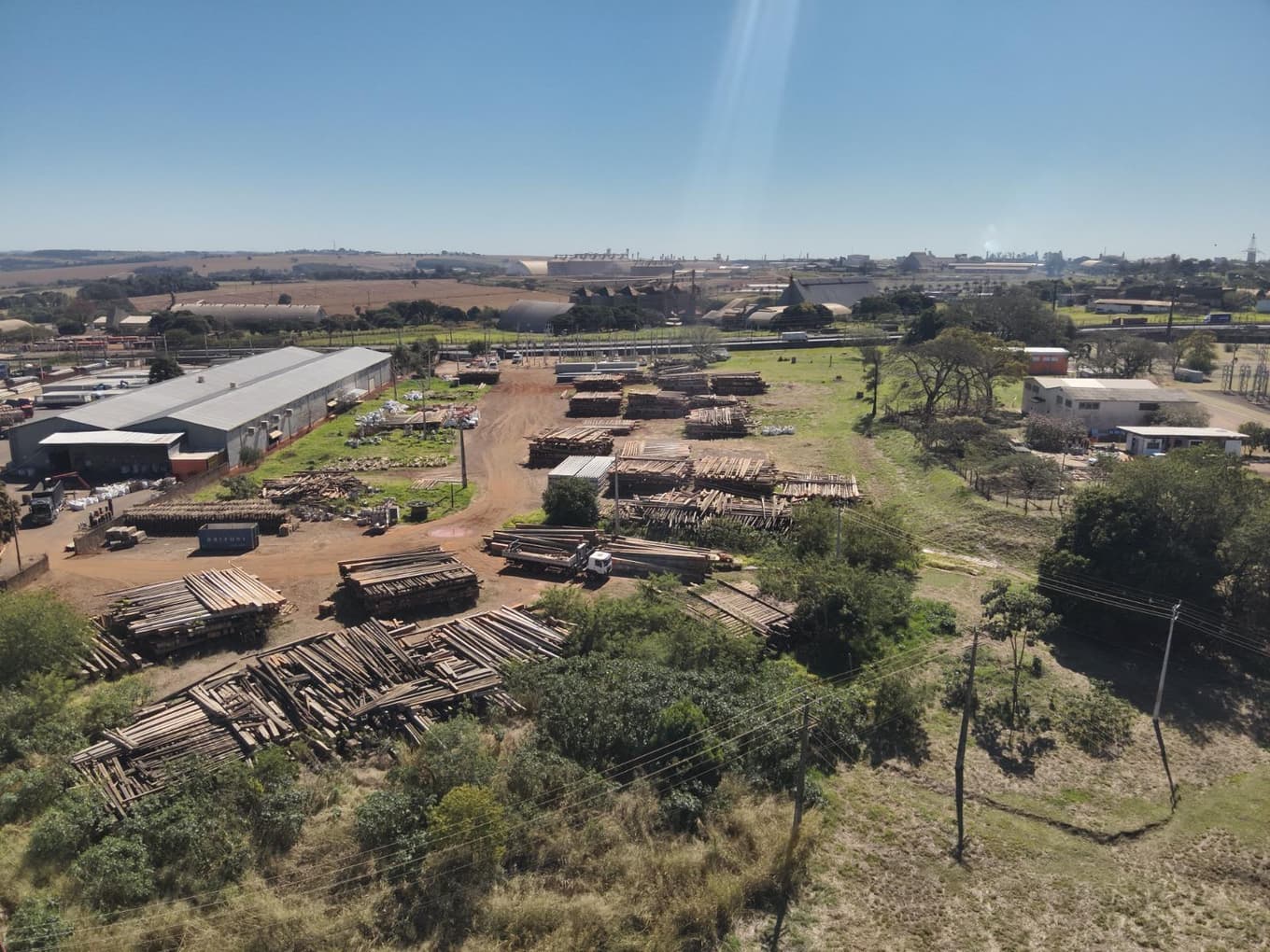 Foto 5 de 8: Terreno em leilão em Maringá - PR — Terreno Urbano 34.336m² Em Desocupação em Maringá/PR