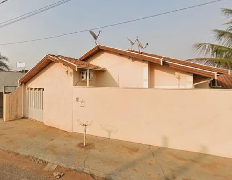 Terreno em leilão em Dois Córregos - SP — Imóvel, A.T. 300,m², A.C. 215m², Parque Residencial Vila Rica