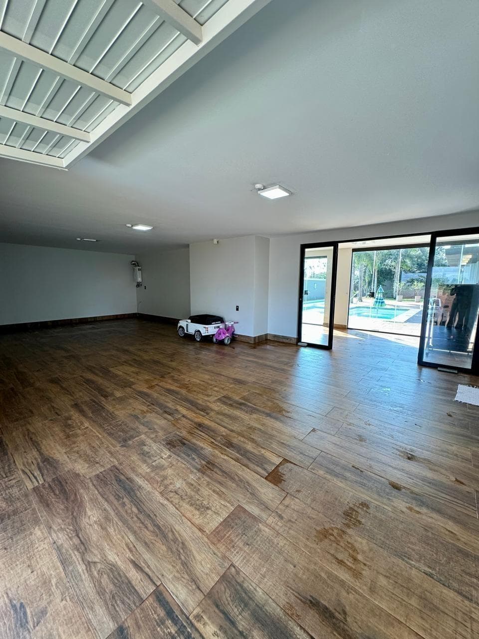 Foto 6 de 31: Casa em leilão em Toledo - PR — IMÓVEL URBANO- CASA a.c. 400.00 m2- a.t. 800.00 m2- Em SÃO LUIZ DO OESTE - TOLEDO/PR