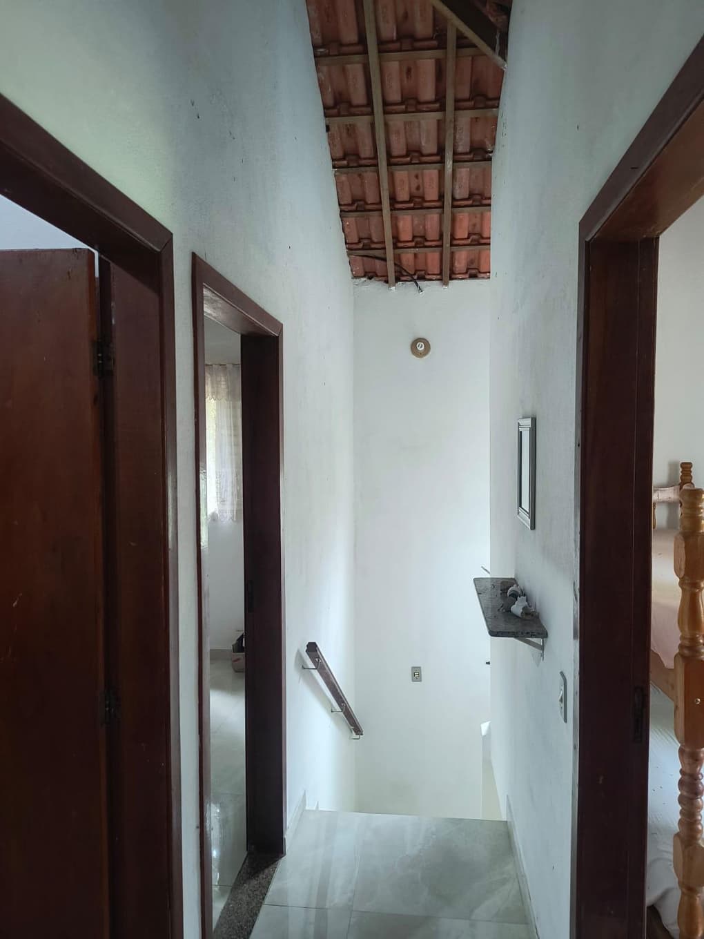 Foto 13 de 15: Casa em leilão em São Lourenço Da Serra - SP — VENDA DIRETA - ACEITANDO PROPOSTAS: CHÁCARA 211m² COM PISCINA E 410 FRUTÍFERAS EM SÃO LOURENÇO DA SERRA
