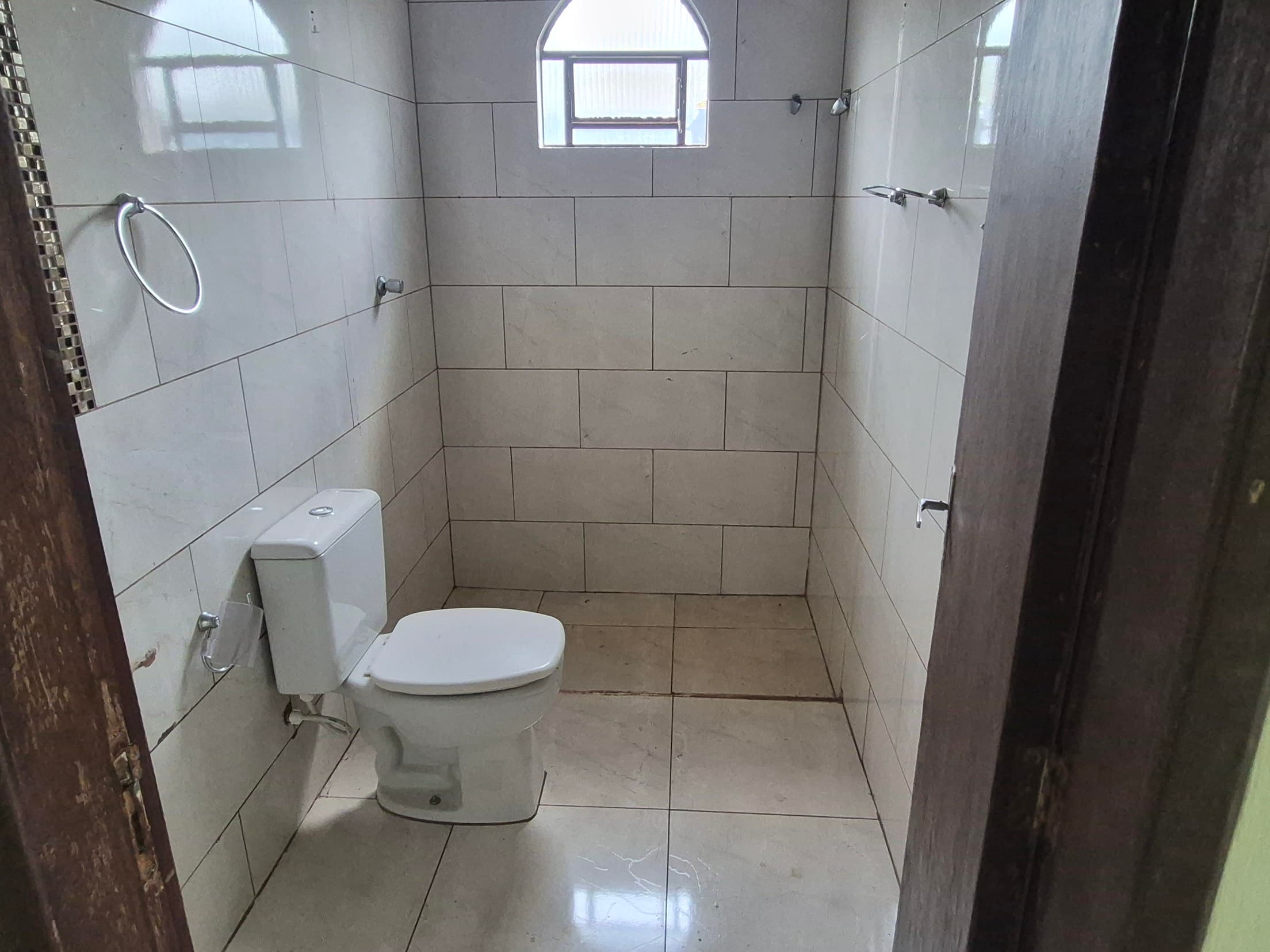 Foto 2 de 20: Casa em leilão em Toledo - PR, bairro Novo Sarandi — IMÓVEL RESIDENCIAL COM ÁREA DE 800 m² EM NOVO SARANDI TOLEDO/PR