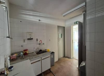 Foto 12 de 13: Comercial em leilão em Oscar Bressane - SP, bairro Centro — Ex-Agência 240m² com Terreno 400m² | DESOCUPADA | Oscar Bressane-SP | Centro - Condições de Pagamento Facilitadas, Entre em Contato