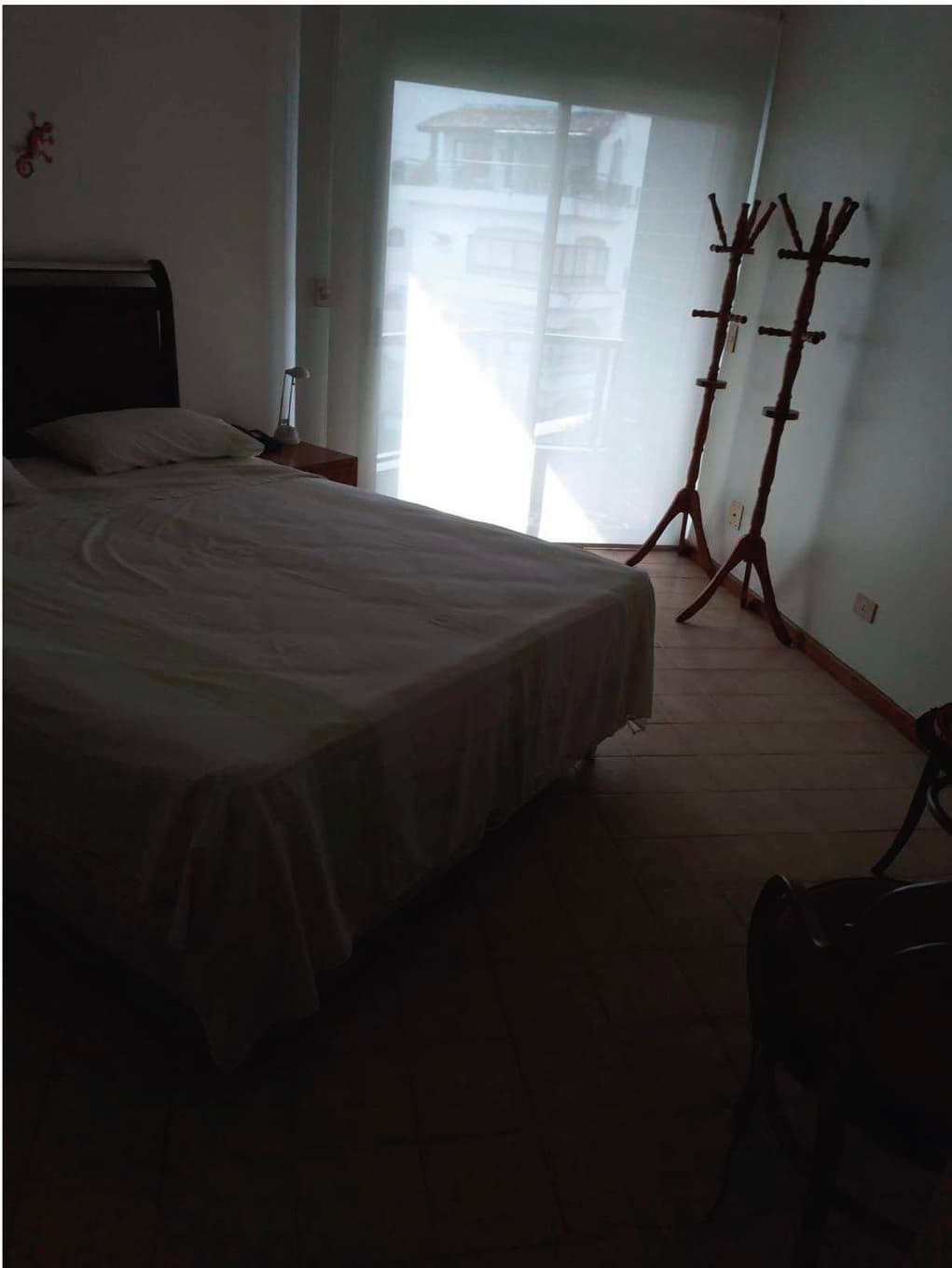 Foto 7 de 17: Apartamento em leilão em Guarujá - SP, bairro Enseada — APARTAMENTO Nº 42 (DUPLEX), localizado no 4º e 5º pavimento (COBERTURA) do EDIFÍCIO CAROLINE I - GUARUJÁ