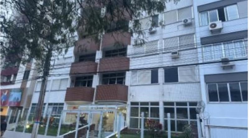 Foto 1 de 3: Apartamento em leilão em Florianópolis - SC — Apto. 125m², 01 vaga, Centro, em Florianópolis/SC - Ocupado