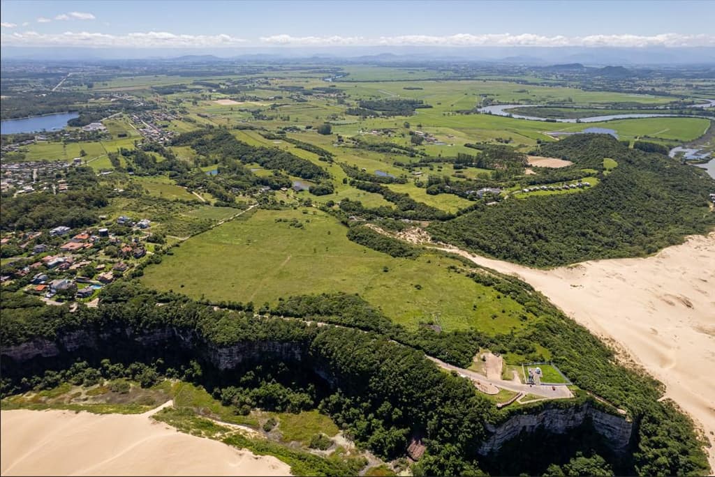 Foto 16 de 22: Terreno em leilão em Araranguá - SC — Lote de Terreno com 500m² - Morro dos Conventos - Araranguá - SC