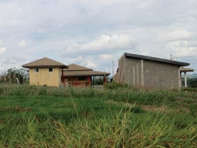 Foto 2 de 18: Area Rural em leilão em Arealva - SP, bairro Marilândia — Gleba, 2ha, A.C. 476m², 2 casas, piscina, salão, pastagem, Fazenda Soturna