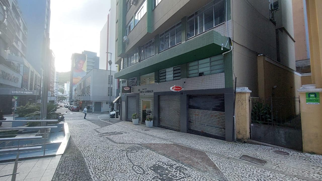 Foto 3 de 6: Apartamento em leilão em Florianópolis - SC — Apto. 57m², Centro, Florianópolis/SC - Ocupado