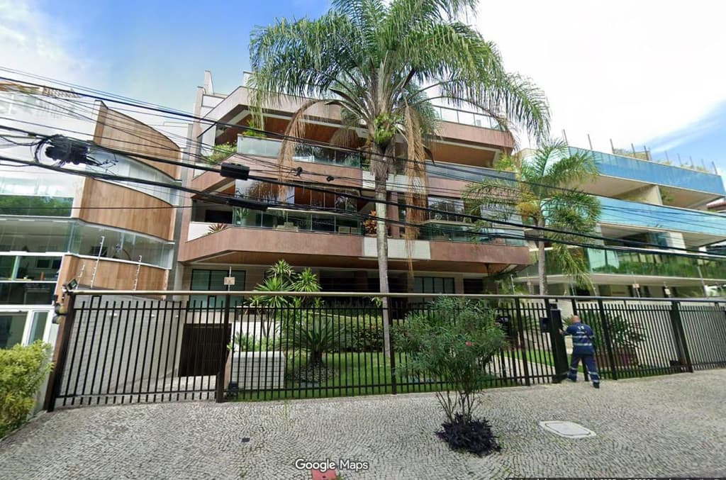 Apartamento em leilão em Rio De Janeiro - RJ, bairro Recreio dos Bandeirantes — imovel composto de um apartamento localizado na rua Ivo Borges