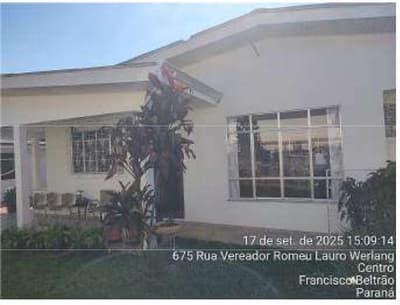 Foto 12 de 13: Casa em leilão em Francisco Beltrão - PR, bairro Centro — Teereno co área de 948,02m², com benfeitoria de área total de 267,43m², localizado na Rua Vereador Romeu Lauro Werlang, 1277, Bairro: Centro, Francisco Beltrão/PR