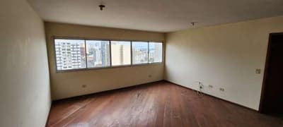 Foto 4 de 9: Apartamento em leilão em Curitiba - PR — Apartamento com área exclusiva de 87,8000m², e garagem do Edifício Capitão Rodrigo, Curitiba/PR