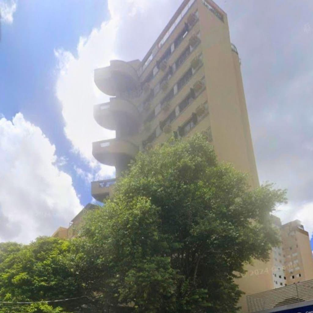 Foto 4 de 8: Apartamento em leilão em Cascavel - PR — APARTAMENTO 91 - EDF CHAMONIX - CASCAVEL PR