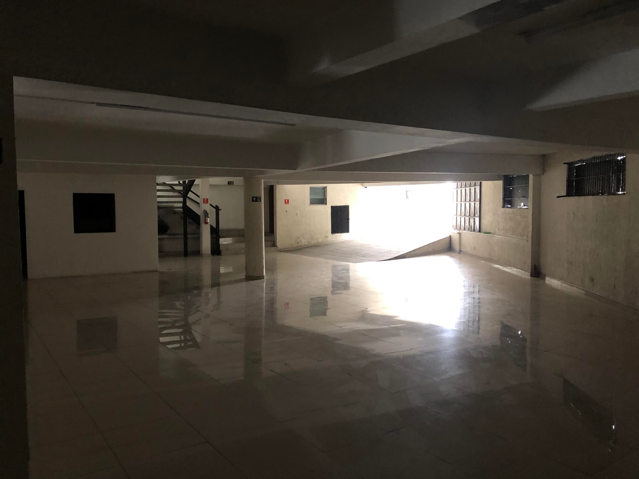 Foto 2 de 50: Comercial em leilão em Santo André - SP, bairro Vila Alto de Santo André — Imóvel 606m² | Vila Alto de Santo André/SP | Esquina Estratégica na Av. Martim Francisco! Ideal p/ Comércio