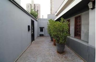 Foto 16 de 44: Casa em leilão em Araçatuba - SP — IMOVEL - CASA RESIDENCIAL e/ou COMERCIAL localizada no Bairro Higienópolis na cidade de Araçatuba/SP