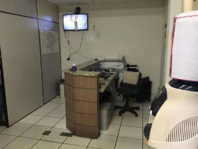Foto 22 de 24: Comercial em leilão em Maringá - PR — Parte Ideal de 50% do Edifício Comercial Mandarino de área construída de 2.424,75m² - Zona 09, Maringá/PR