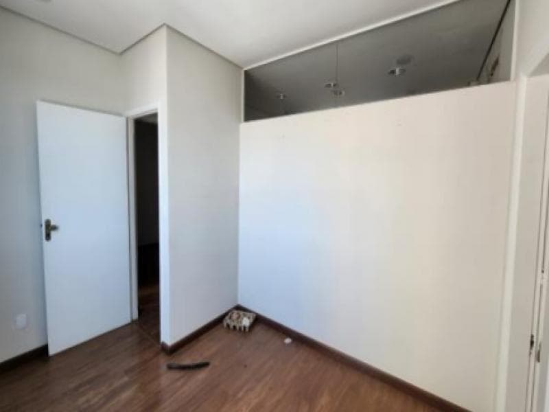 Foto 1 de 7: Comercial em leilão em Araçatuba - SP, bairro Centro — Sala, 40.1 m2, Araçatuba / SP