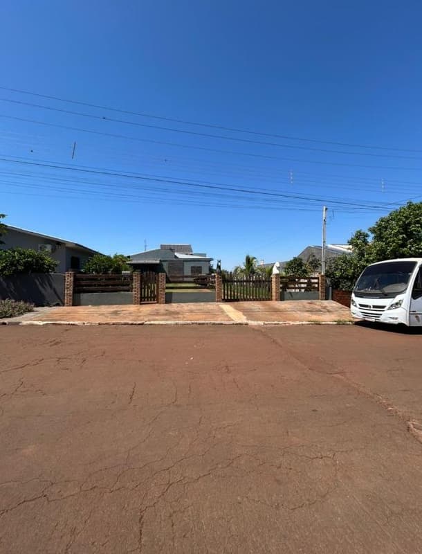 Foto 6 de 13: Casa em leilão em Luiziana - PR, bairro Centro — IMÓVEL URBANO COM ÁREA TOTAL DE 504,00 m2- Em LUIZIANA/PR
