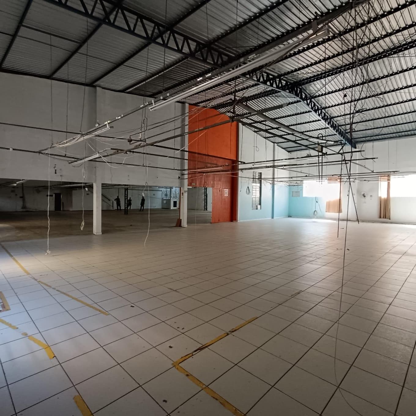 Foto 16 de 17: Comercial em leilão em Santo Antônio Do Sudoeste - PR — IMÓVEL COMERCIAL ¿ TERRENO 1.245 M² COM SALA COMERCIAL, BARRACÃO E GARAGEM ¿ SANTO ANTÔNIO DO SUDOESTE/PR
