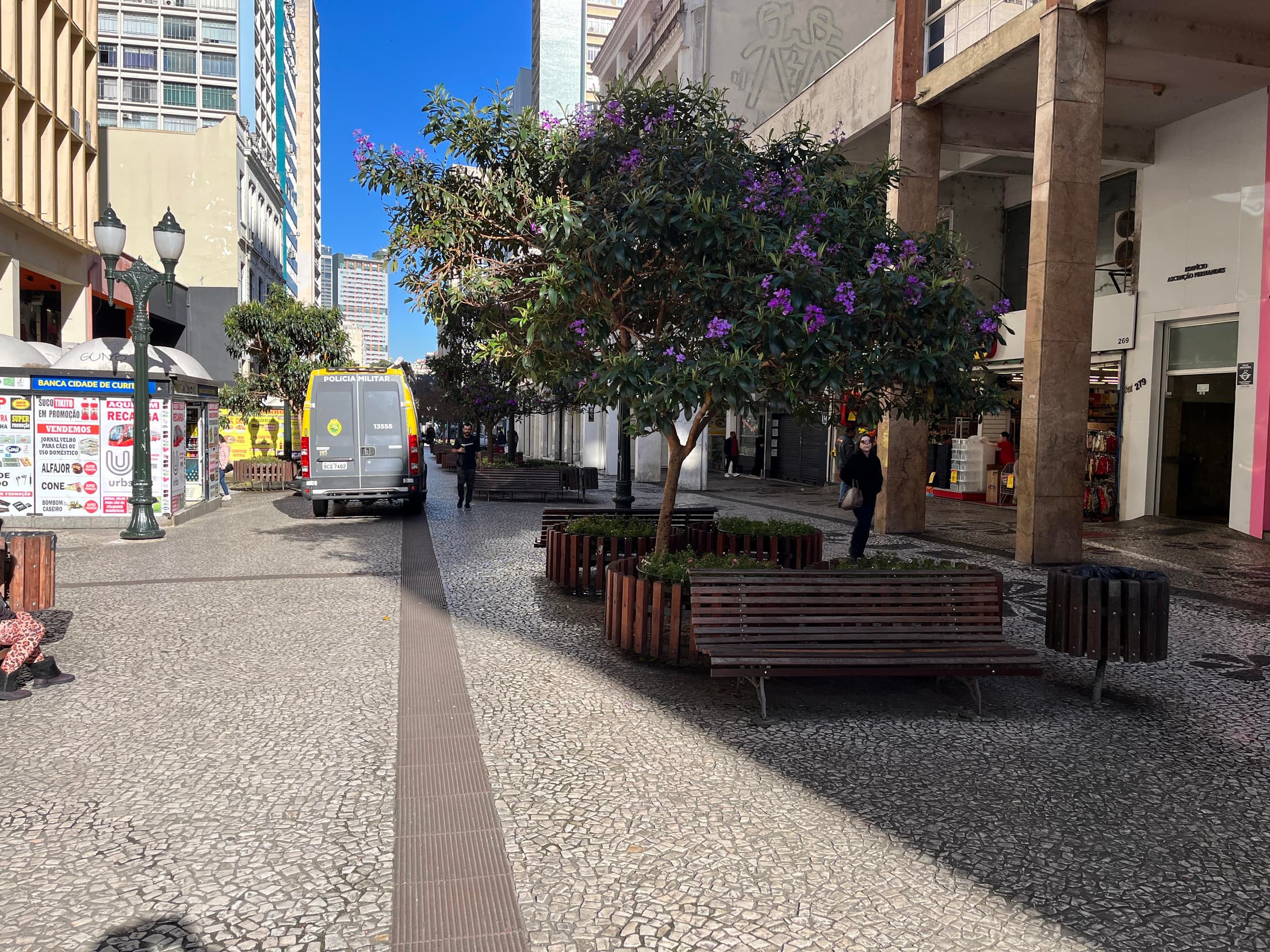 Foto 13 de 15: Comercial em leilão em Curitiba - PR — Sala comercial, com área de 33,17m², Curitiba/PR