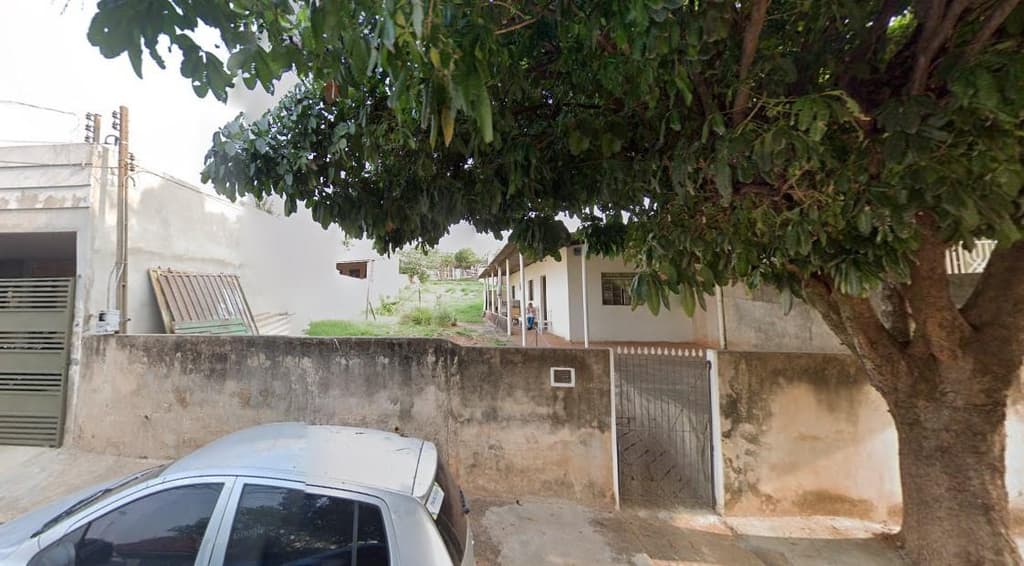 Terreno em leilão em Presidente Prudente - SP — Imóvel residencial A.C. 41,94m². A.T. 484m²