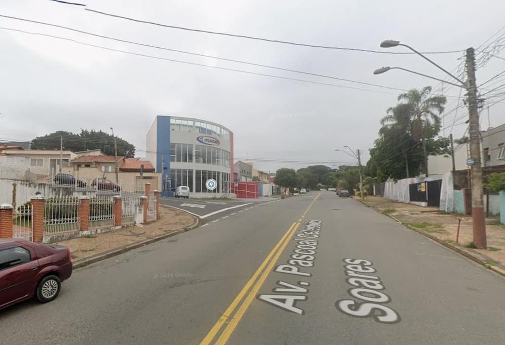 Foto 4 de 32: Comercial em leilão em Campinas - SP, bairro Vila Industrial — Prédio Comercial 597m² | DESOCUPADO | Vila Industrial de Campinas/SP | Terreno 422m²: Próximo à Av. John Boyd Dunlop e Centro. Ideal p/ Clínicas ou Sedes! Oportunidade!