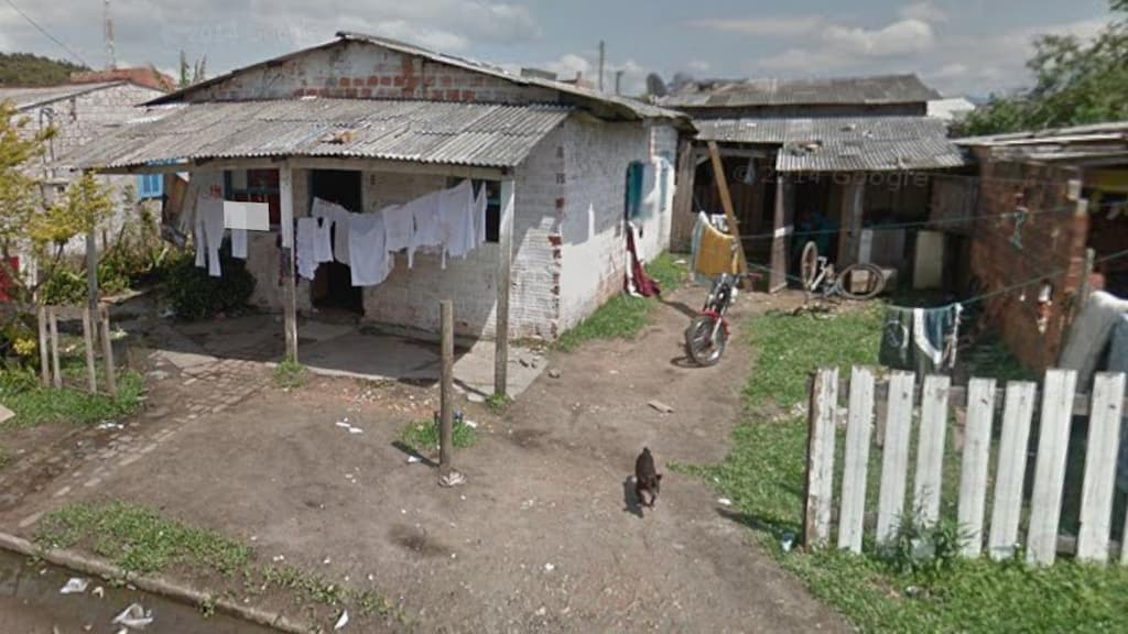 Terreno em leilão em Xangri-lá - RS, bairro Figueirinha — Imóvel residêncial com casa em alvenária localizada na RUA FALCÃO AZUL, Nº 171, FIGUEIRINHA - XANGRI-LÁ