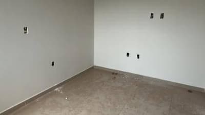 Foto 12 de 17: Casa em leilão em Cascavel - PR, bairro Interlagos — Casa 53m² | Cascavel-PR | Interlagos | Cond. Residencial Hendges I - 2 Dorms, 1 Vaga de Garagem - Financiamento até 420 Meses!