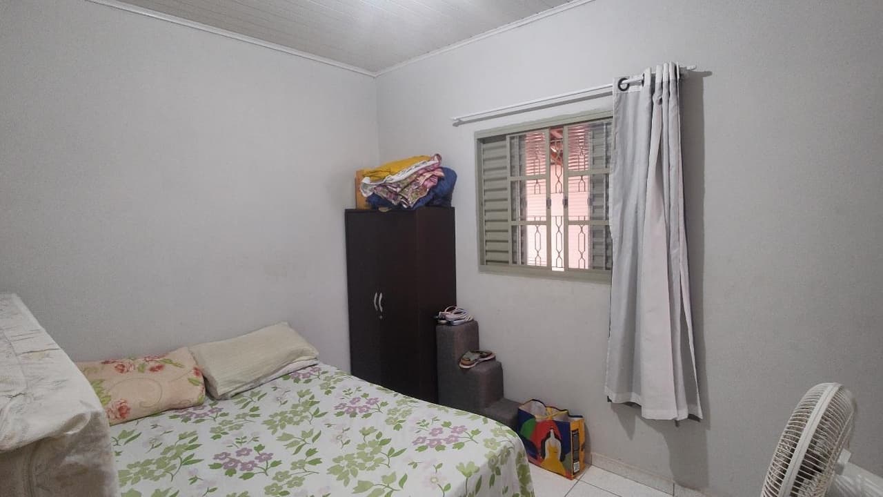 Foto 8 de 18: Terreno em leilão em Sarapuí - SP, bairro Vila Ana Maria — Casa, A.T. 262m², A.C. 127m²