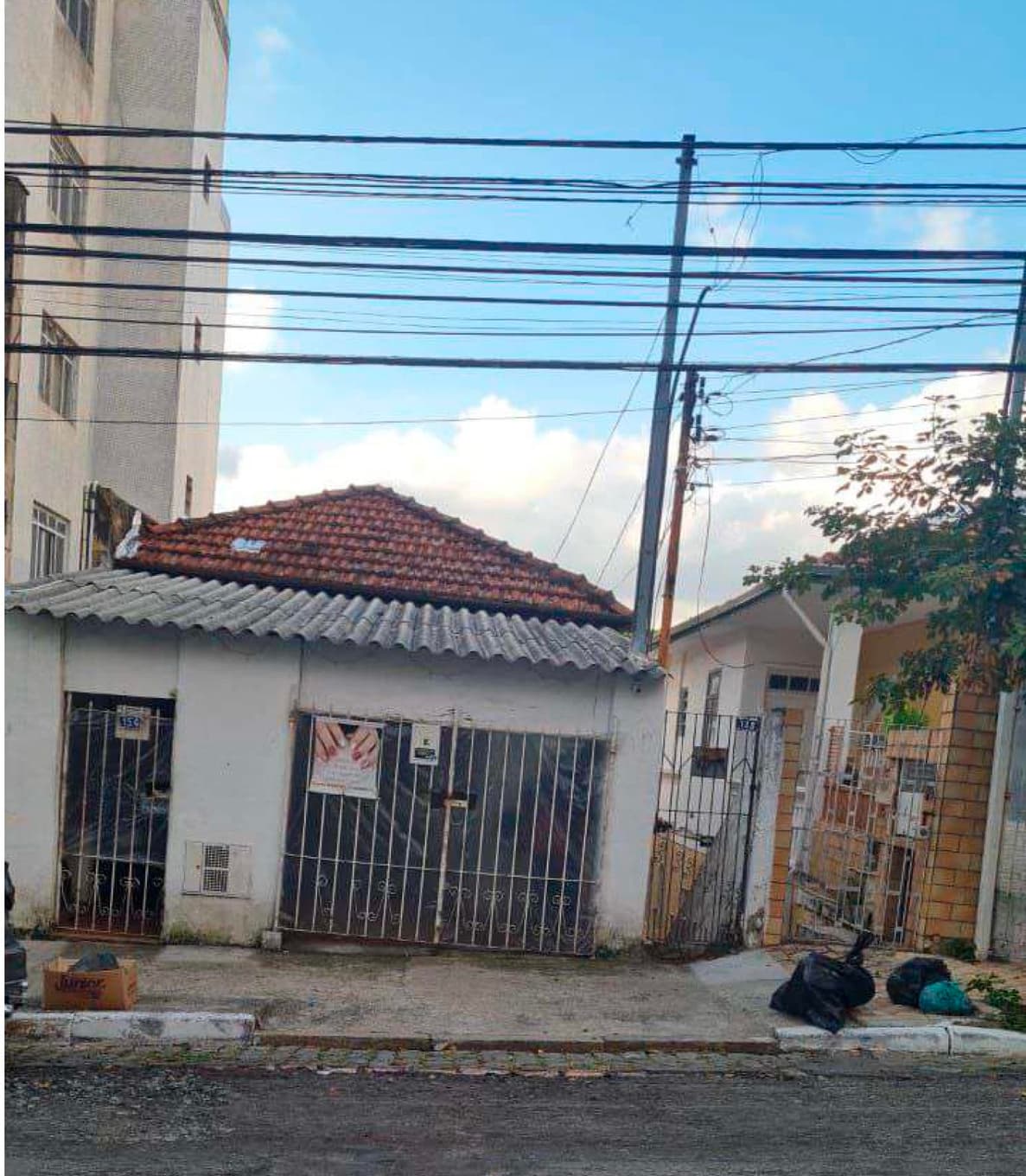Comercial em leilão em São Paulo - SP, bairro Água Fria — PARTE IDEAL DE 33,33% PREDIO E RESPECTIVO TERRENO