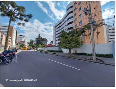 Foto 10 de 13: Apartamento em leilão em Curitiba - PR, bairro Juvevê — Apartamento nº 104 e uma vaga de garagem sob nº 09, integrantes do Edifício Moradas DAmpezzo, localizados à Rua Alberto Folloni, 594 Juvevê Curitiba/PR