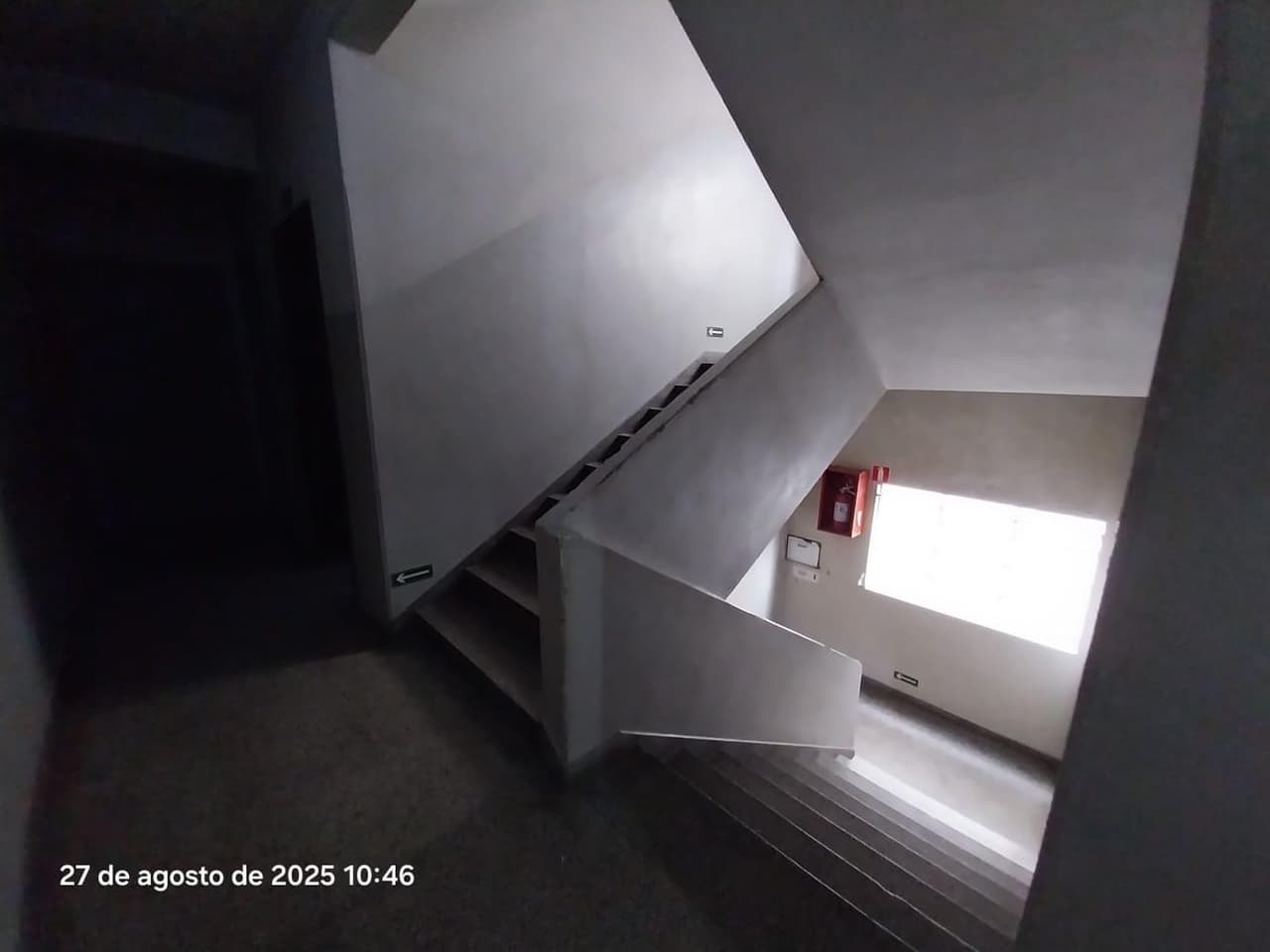 Foto 28 de 28: Apartamento em leilão em Curitiba - PR — Apartamento do Edifício Lattes, Curitiba/PR
